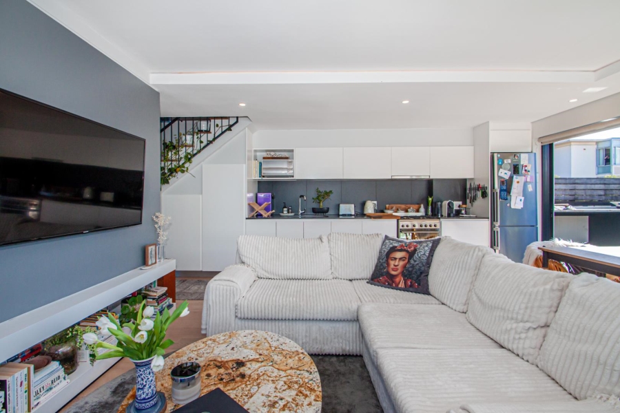 2 Bedroom Property for Sale in Sea Point Western Cape